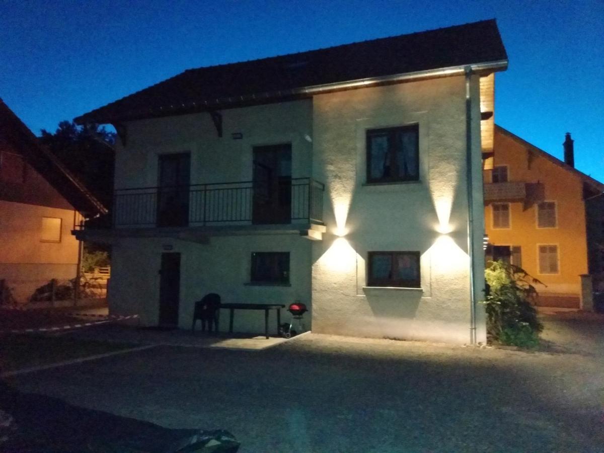 Gite Les Eglantines Rez-De-Jardin Gerardmer Bagian luar foto